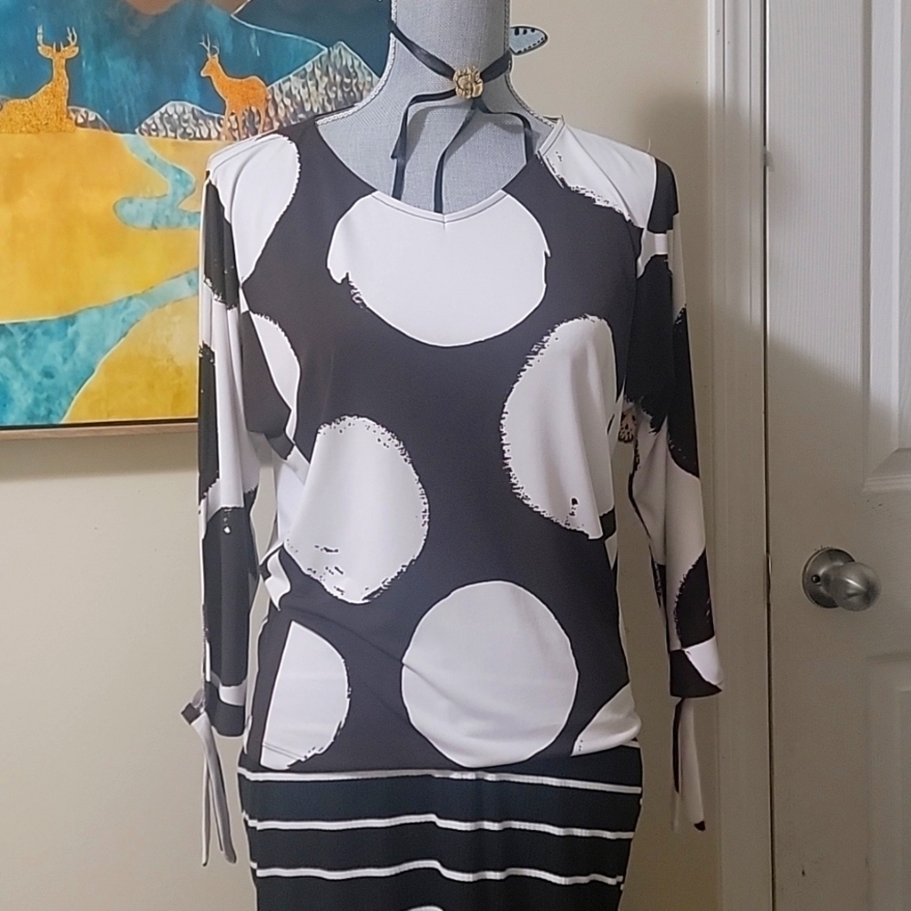 Chicos Dark Brown White Circle Print Open Tie Sleeves Top Blouse Shirt Size MED